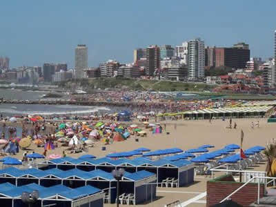 Playa a 50 mteros del Apart